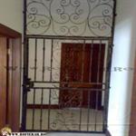 Grilaj metalic usa pret (40)